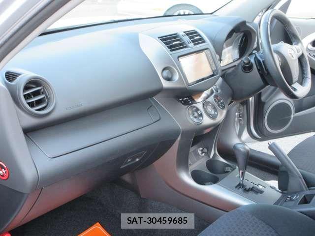 Toyota VANGUARD 2012-03 7330799-16