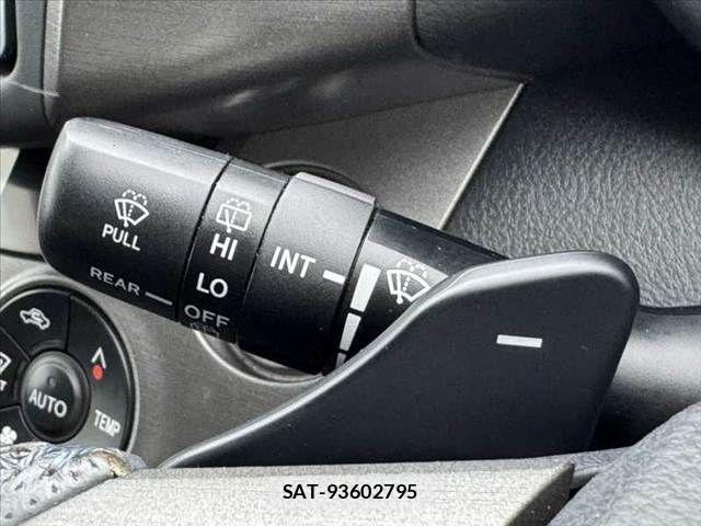 Toyota VANGUARD 2011-07 7330802-27