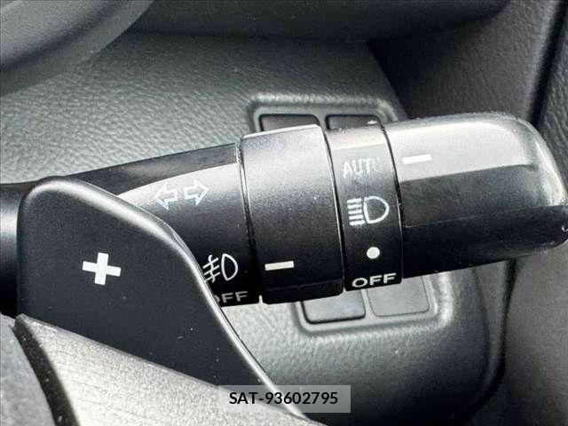 Toyota VANGUARD 2011-07 7330802-6