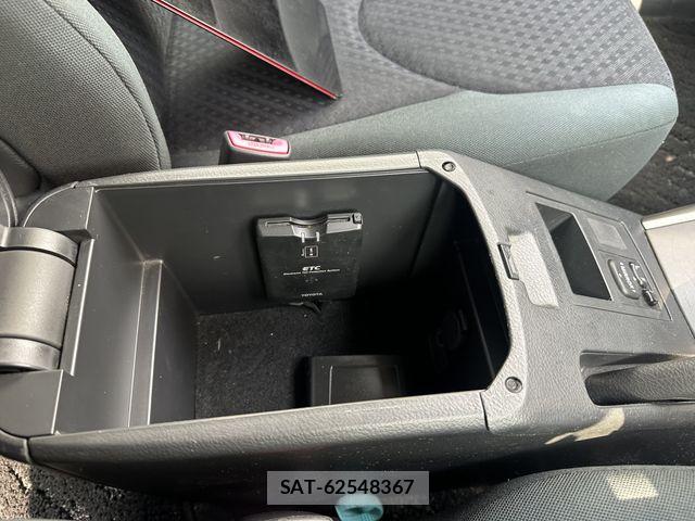 Toyota VANGUARD 2012-01 8132773-8