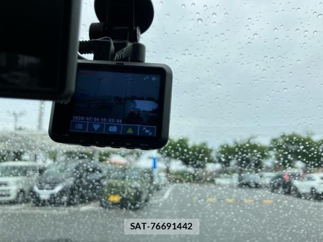 Toyota VANGUARD 2010-10 8210767-25