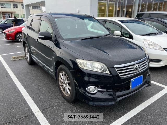 Toyota VANGUARD 2010-10 8210767-2