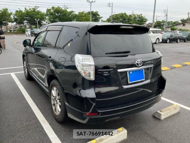Toyota VANGUARD 2010-10 8210767-5