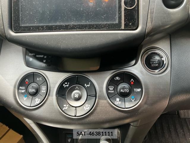 Toyota VANGUARD 2012-11 8210768-20