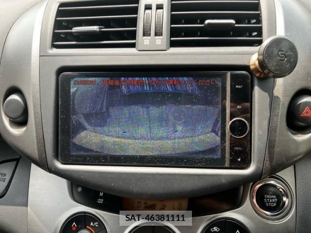 Toyota VANGUARD 2012-11 8210768-24