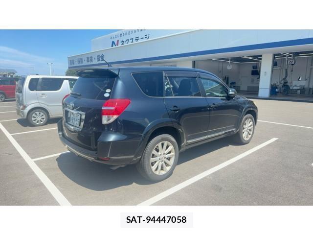 Toyota VANGUARD 2012-01 8247006-1