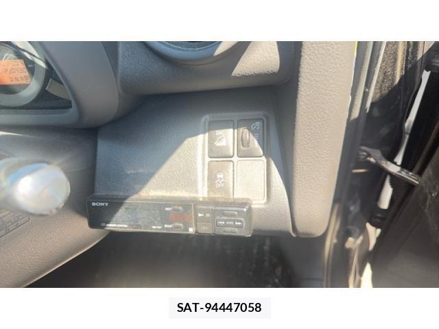Toyota VANGUARD 2012-01 8247006-4