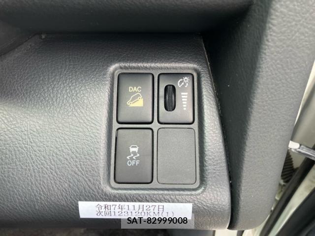 Toyota VANGUARD 2010-09 8317778-12