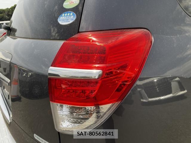 Toyota VANGUARD 2012-08 8317777-19