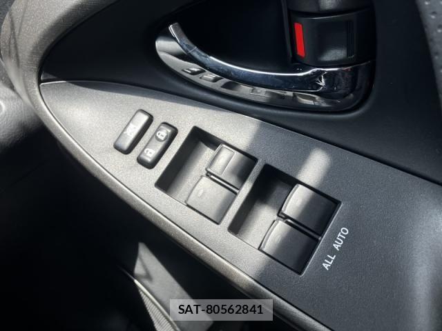 Toyota VANGUARD 2012-08 8317777-26