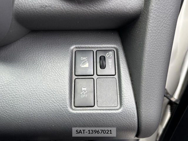 Toyota VANGUARD 2011-06 8317783-13