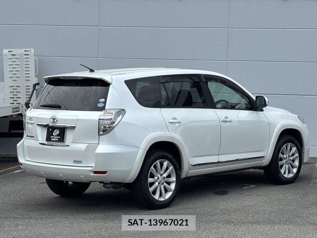 Toyota VANGUARD 2011-06 8317783-2