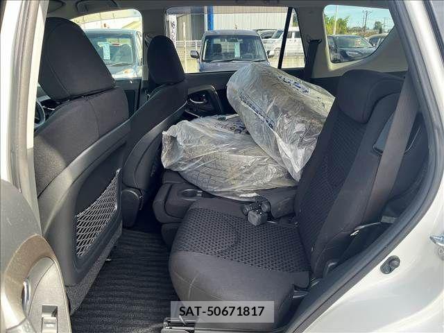 Toyota VANGUARD 2011-09 8369515-13