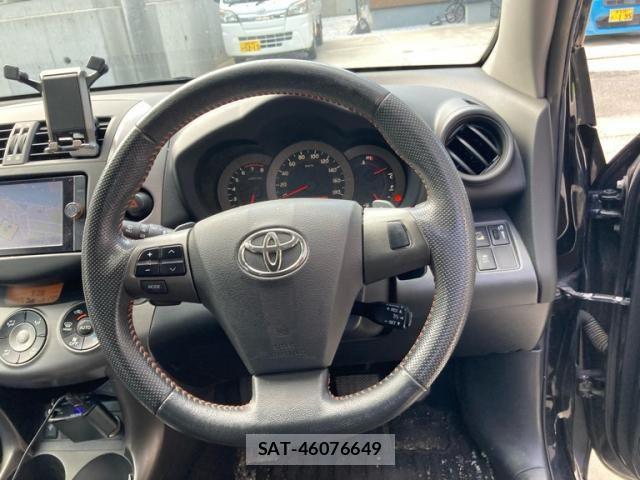 Toyota VANGUARD 2013-08 8369513-11
