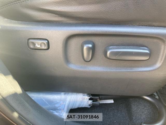 Toyota VANGUARD 2010-09 8563886-23