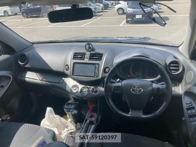 Toyota VANGUARD 2011-08 8667066-11