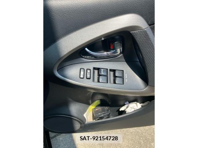 Toyota VANGUARD 2011-10 8686817-21
