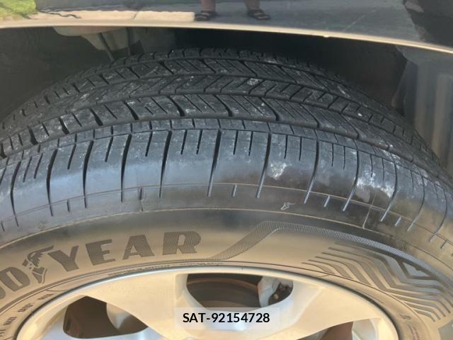 Toyota VANGUARD 2011-10 8686817-5