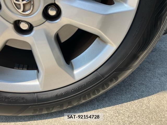 Toyota VANGUARD 2011-10 8686817-6