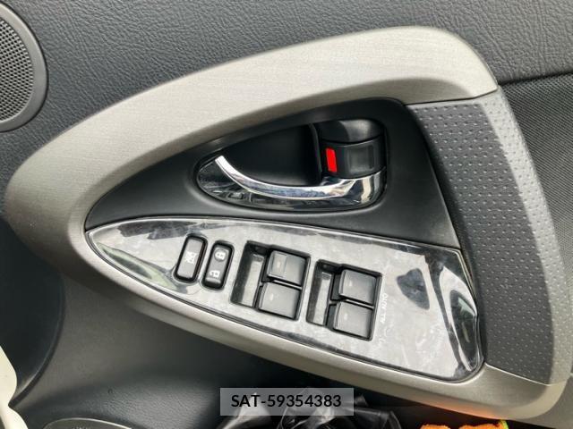 Toyota VANGUARD 2012-03 8797790-16