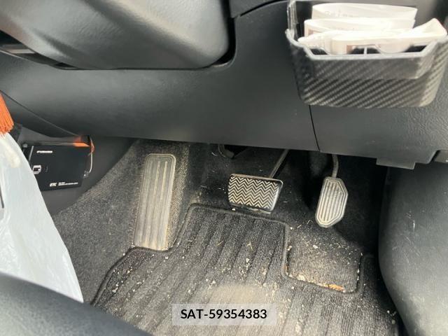 Toyota VANGUARD 2012-03 8797790-18