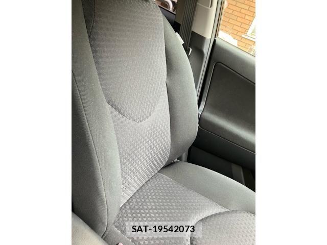 Toyota VANGUARD 2012-03 8832223-24