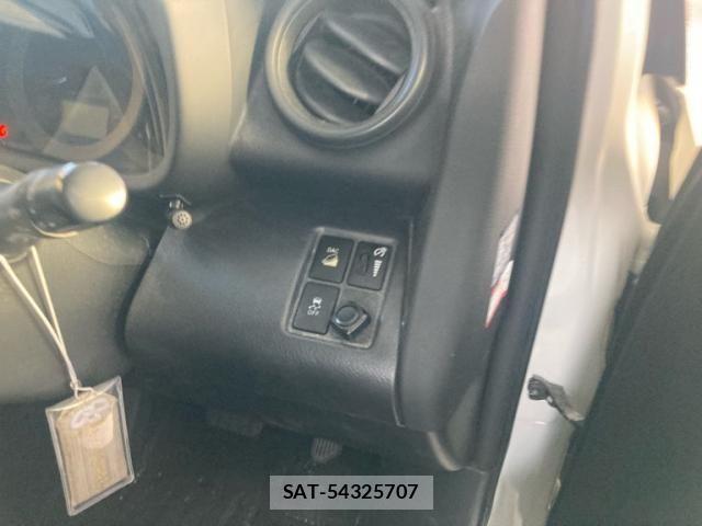 Toyota VANGUARD 2013-04 7964203-4