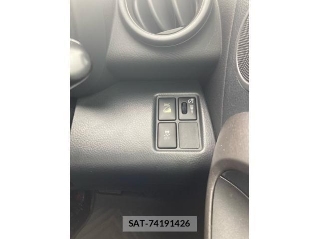 Toyota VANGUARD 2010-09 8232215-18