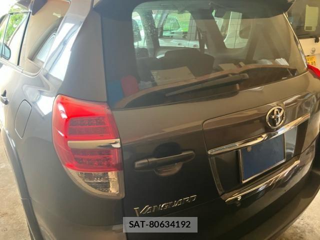 Toyota VANGUARD 2010-08 8338295-5