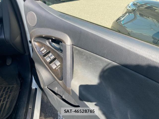 Toyota VANGUARD 2013-10 8629467-11