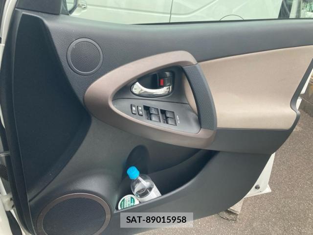 Toyota VANGUARD 2007-09 8629469-17