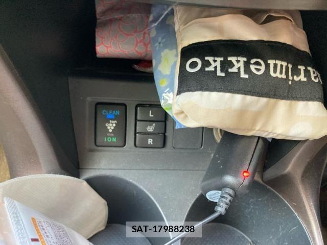 Toyota VANGUARD 2007-10 8746484-20
