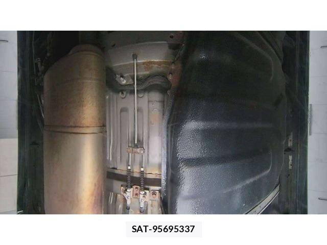 Toyota VELLFIRE 2012 994358-11