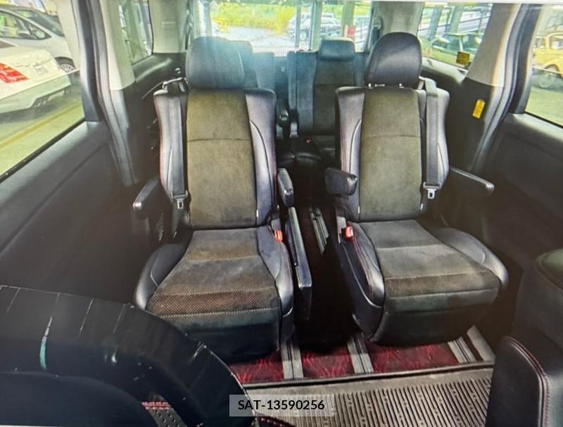 Toyota VELLFIRE 2013 1261399-5
