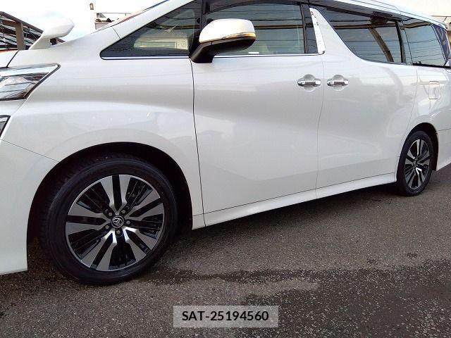 Toyota VELLFIRE 2019-09 1476259-10