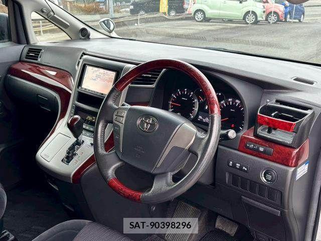 Toyota VELLFIRE 2010-05 3389986-9