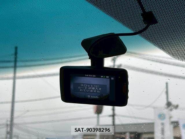 Toyota VELLFIRE 2010-05 3389986-12