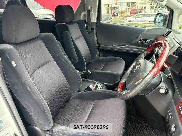 Toyota VELLFIRE 2010-05 3389986-13