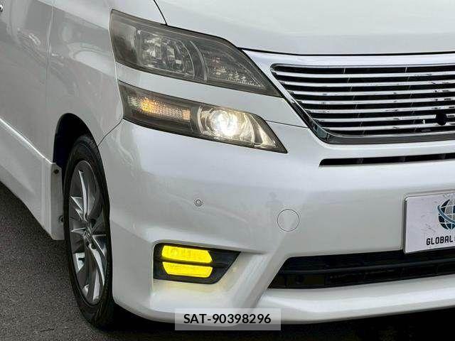 Toyota VELLFIRE 2010-05 3389986-21