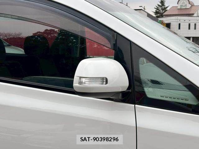 Toyota VELLFIRE 2010-05 3389986-23