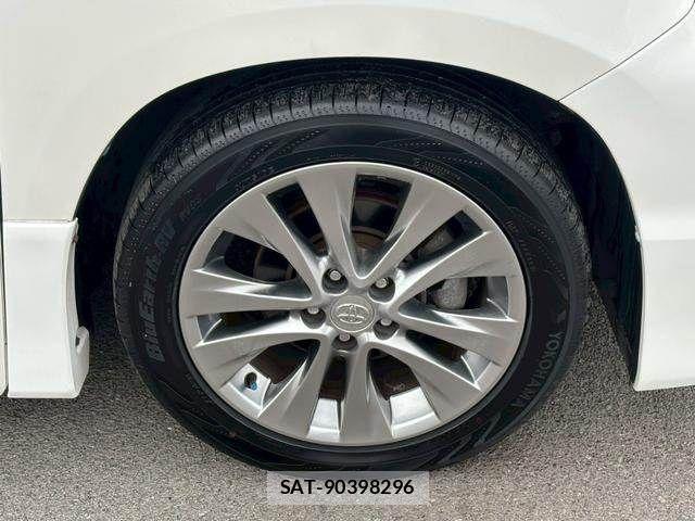 Toyota VELLFIRE 2010-05 3389986-7
