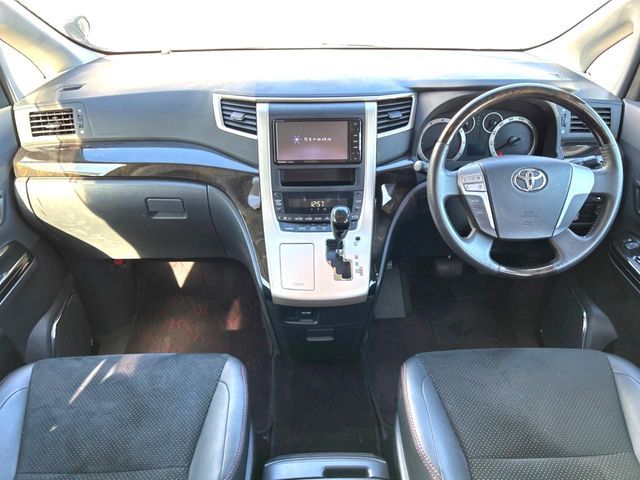 Toyota VELLFIRE 2014-01 3686425-1