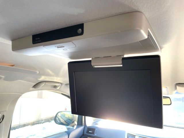 Toyota VELLFIRE 2014-01 3686425-2