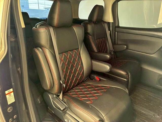 Toyota VELLFIRE 2017-01 3686345-9