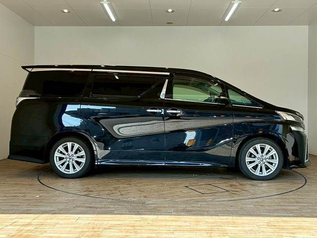 Toyota VELLFIRE 2017-01 3686345-13