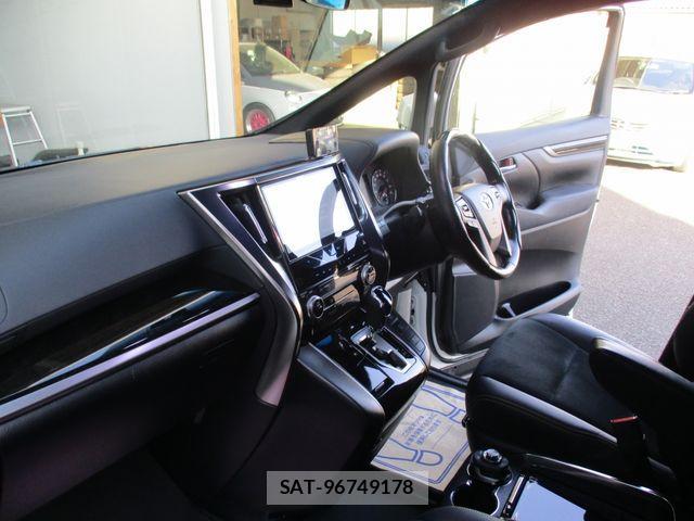 Toyota VELLFIRE 2017-09 4243967-12