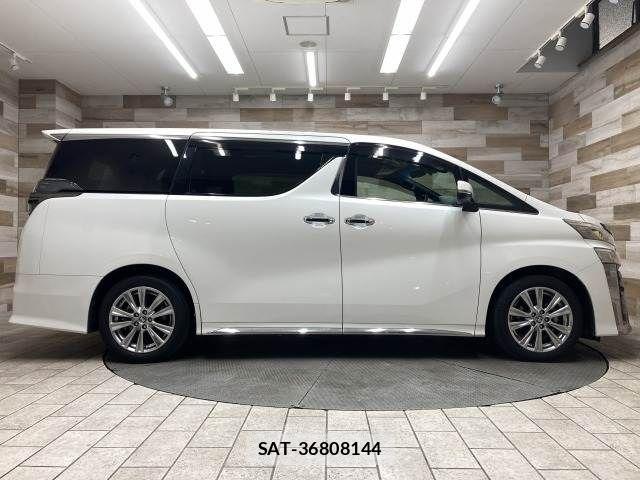 Toyota VELLFIRE 2020-11 4758939-16