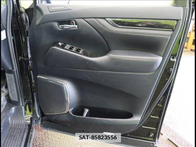 Toyota VELLFIRE 2019-03 4758942-23