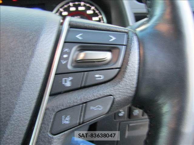 Toyota VELLFIRE 2018-03 4992144-12