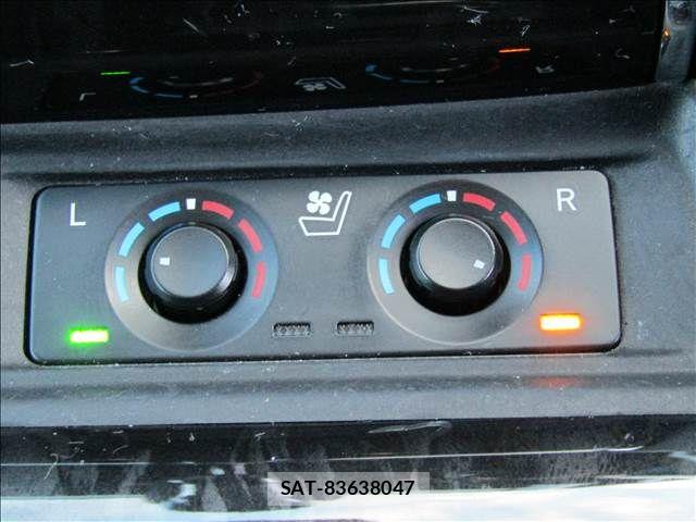 Toyota VELLFIRE 2018-03 4992144-7